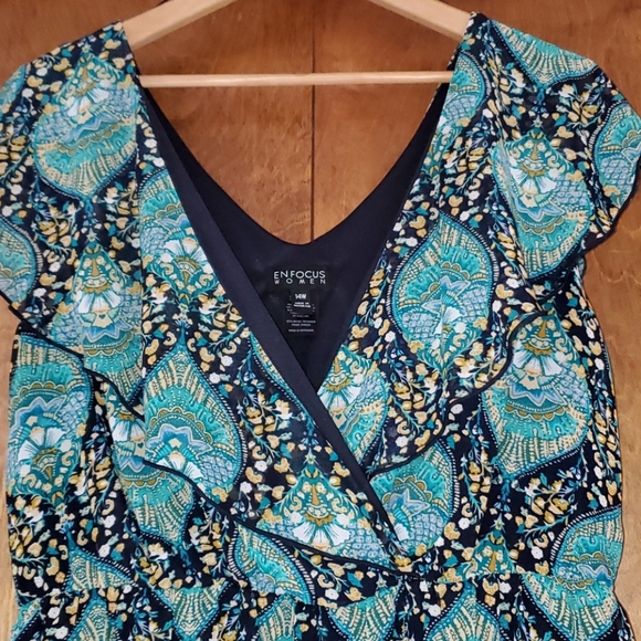 Sleeveless Dress - Picture 2 of 3